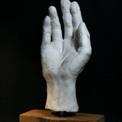 Скульптура Андрея Гангана - Рука художника