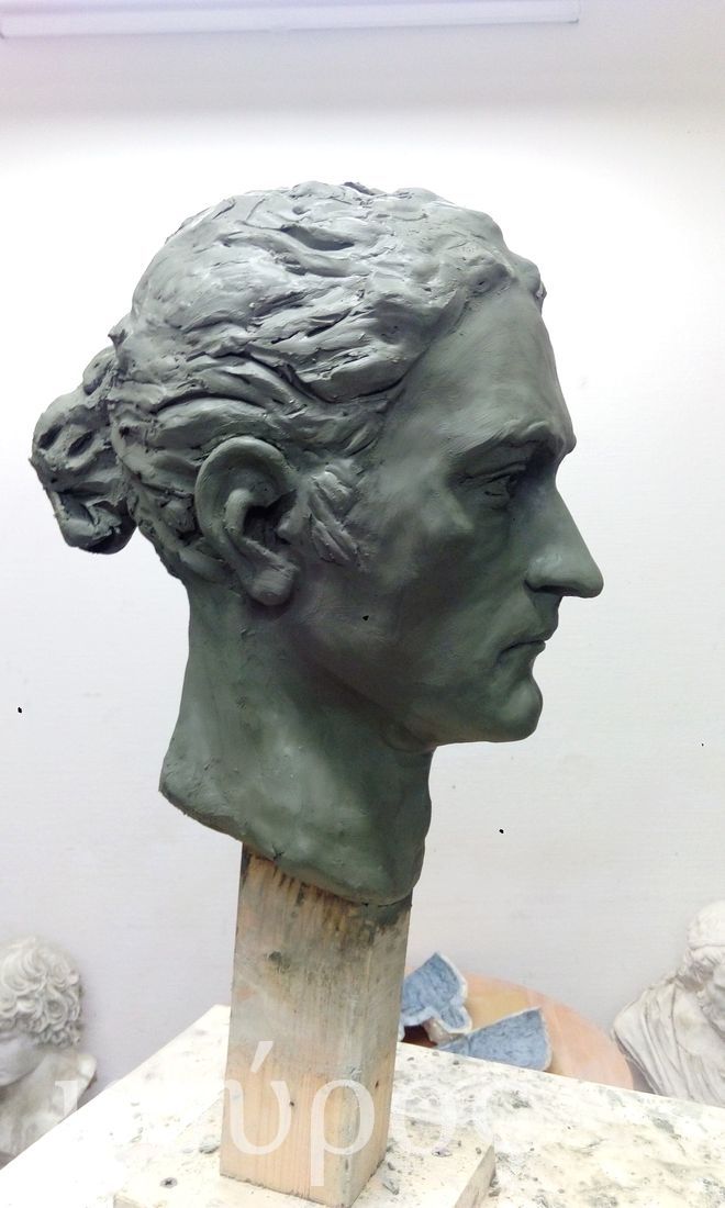 Занаятия по лепке портрета в скульптурной студии Курос, Питер